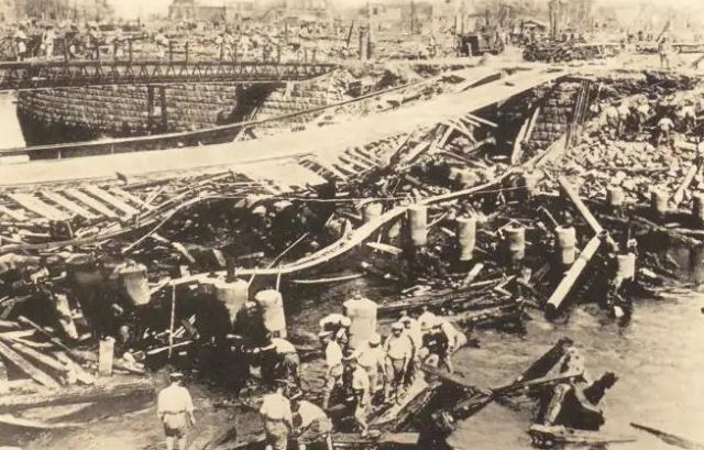 金融恐慌、農業恐慌、大震災……募る国民の不満と不安によって軍部
