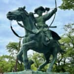 馬術･弓術･礼法など武士の伝統を古くから守り続ける【小笠原家】の歴史とは─最強の血筋を持つ礼儀と作法の家─【戦国武将のルーツをたどる】